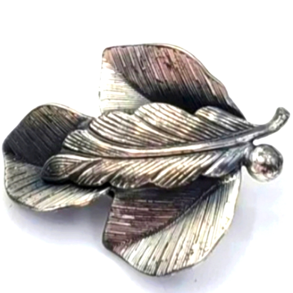Botticelli Vintage 60s Blackened Silver Rare Leaf Clip On Earrings - Picture 8 of 12